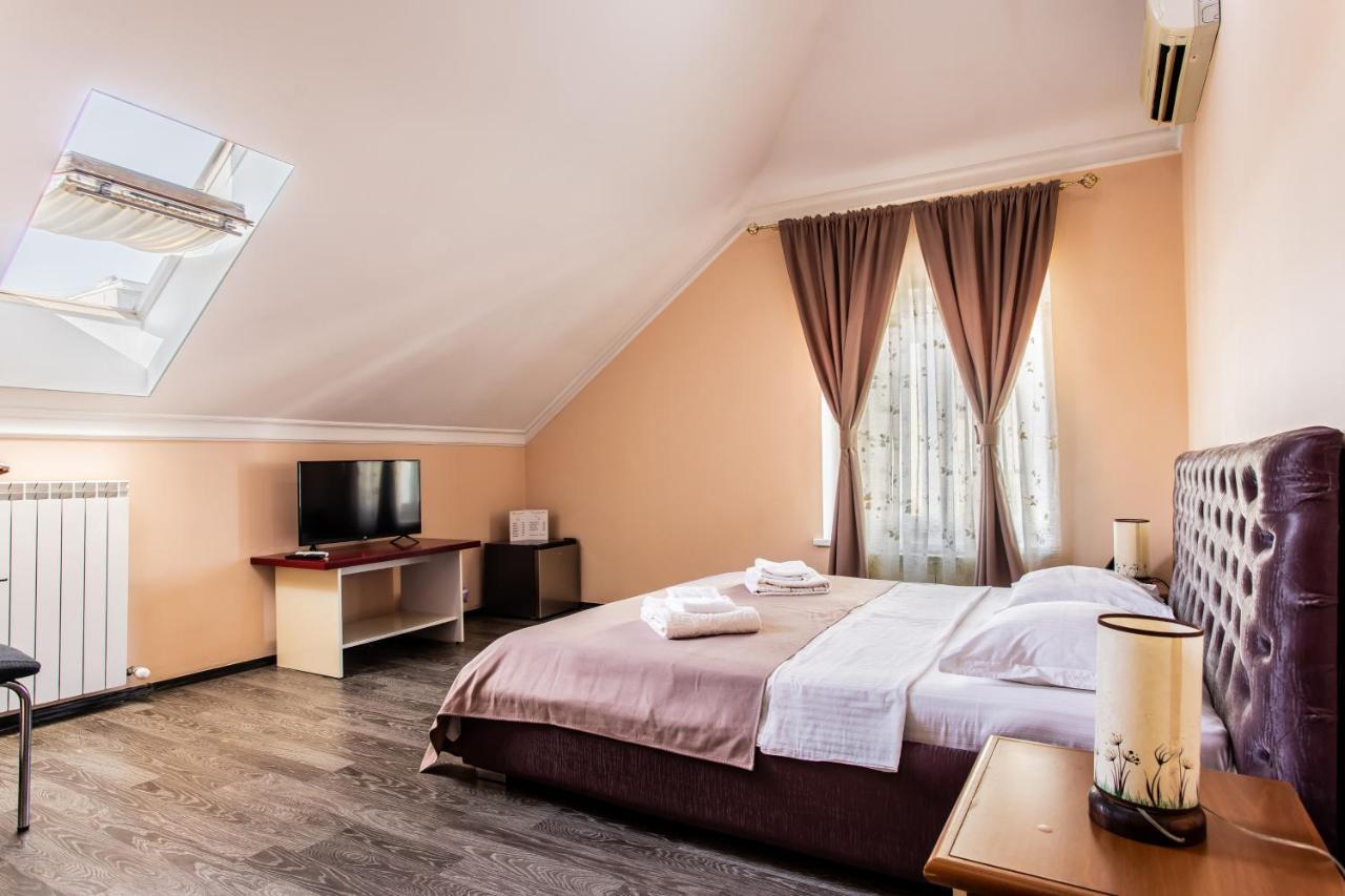 Star Rent Hotel Кишинёв Экстерьер фото