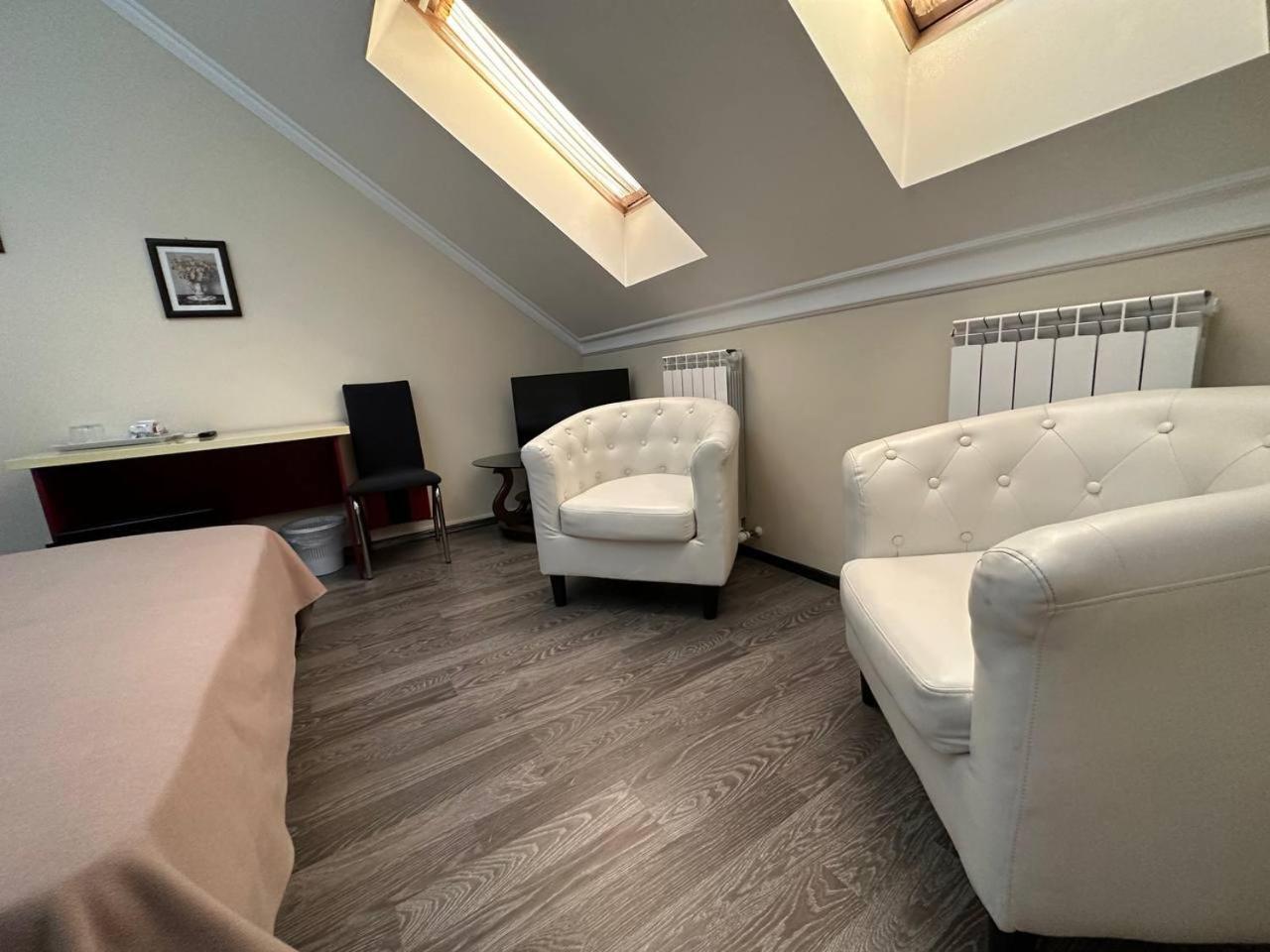 Star Rent Hotel Кишинёв Экстерьер фото