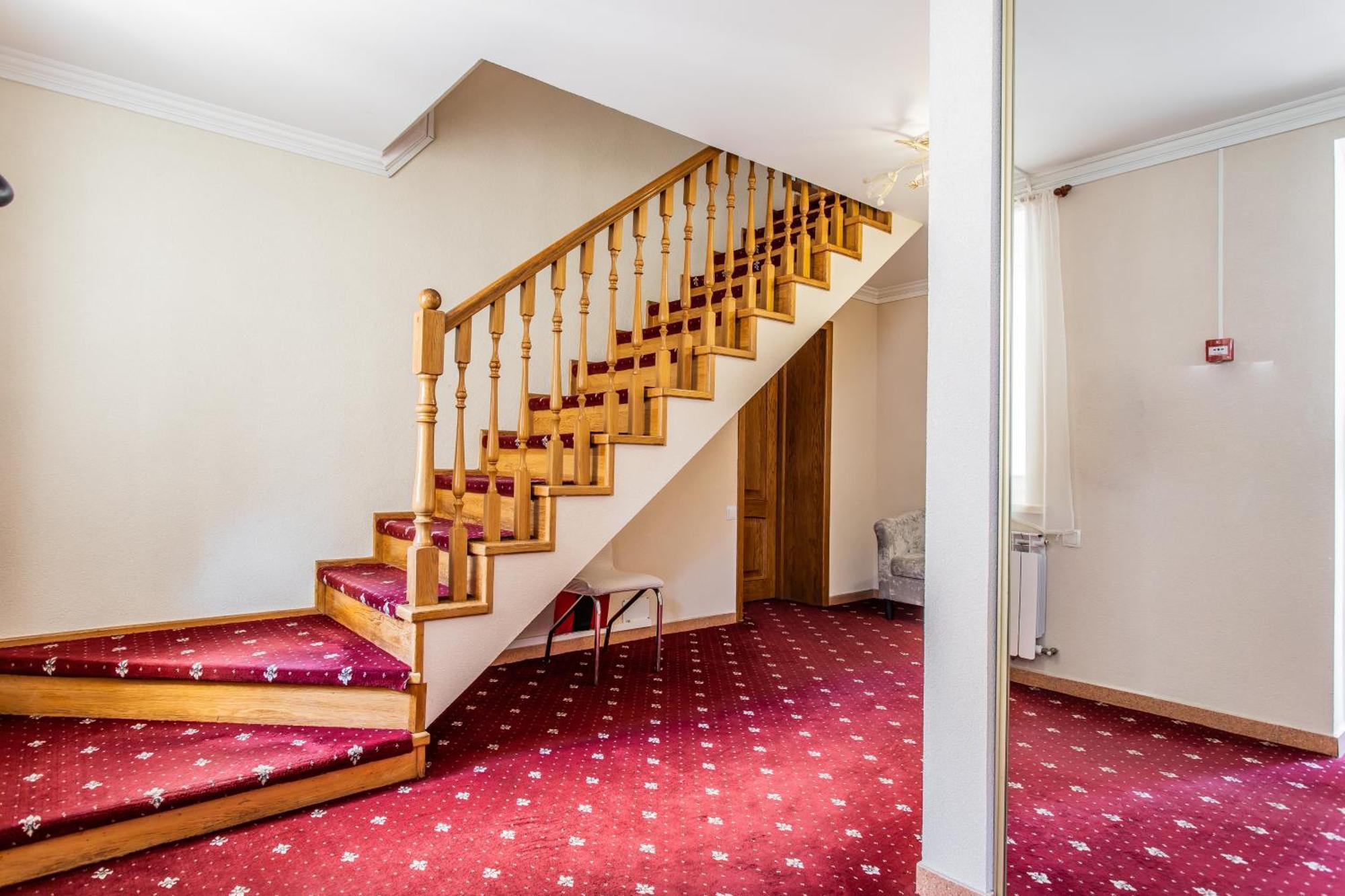 Star Rent Hotel Кишинёв Экстерьер фото