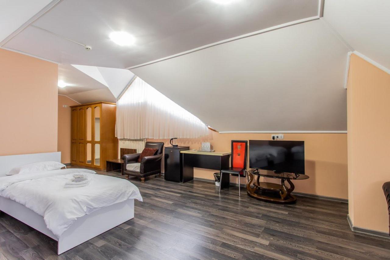 Star Rent Hotel Кишинёв Экстерьер фото