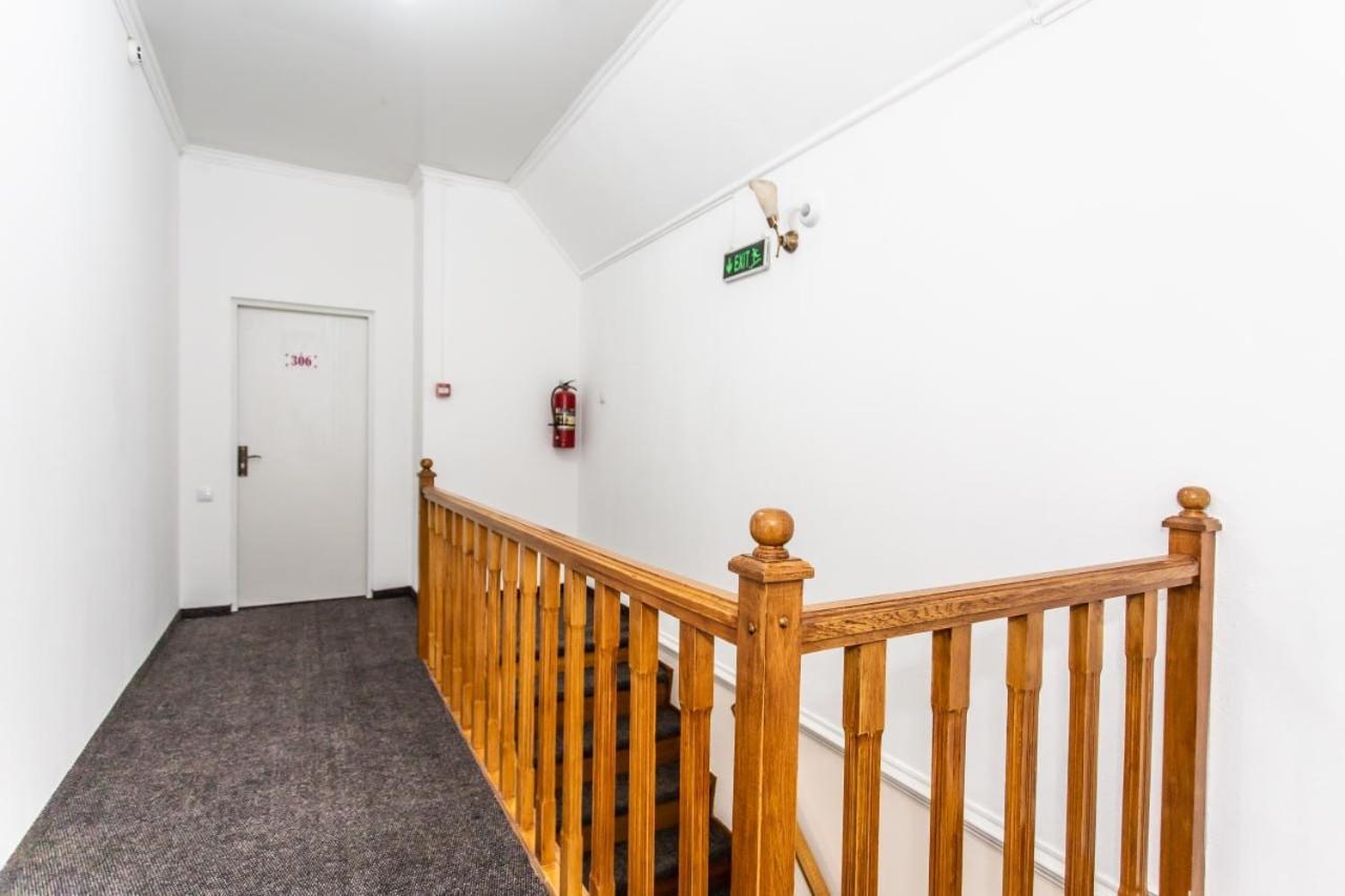 Star Rent Hotel Кишинёв Экстерьер фото