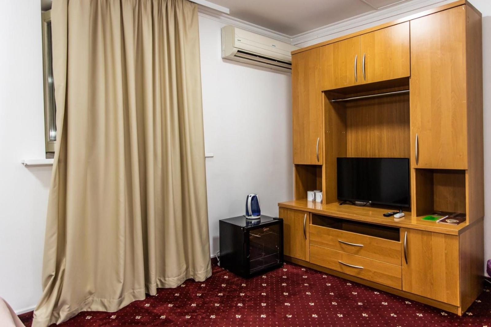 Star Rent Hotel Кишинёв Экстерьер фото